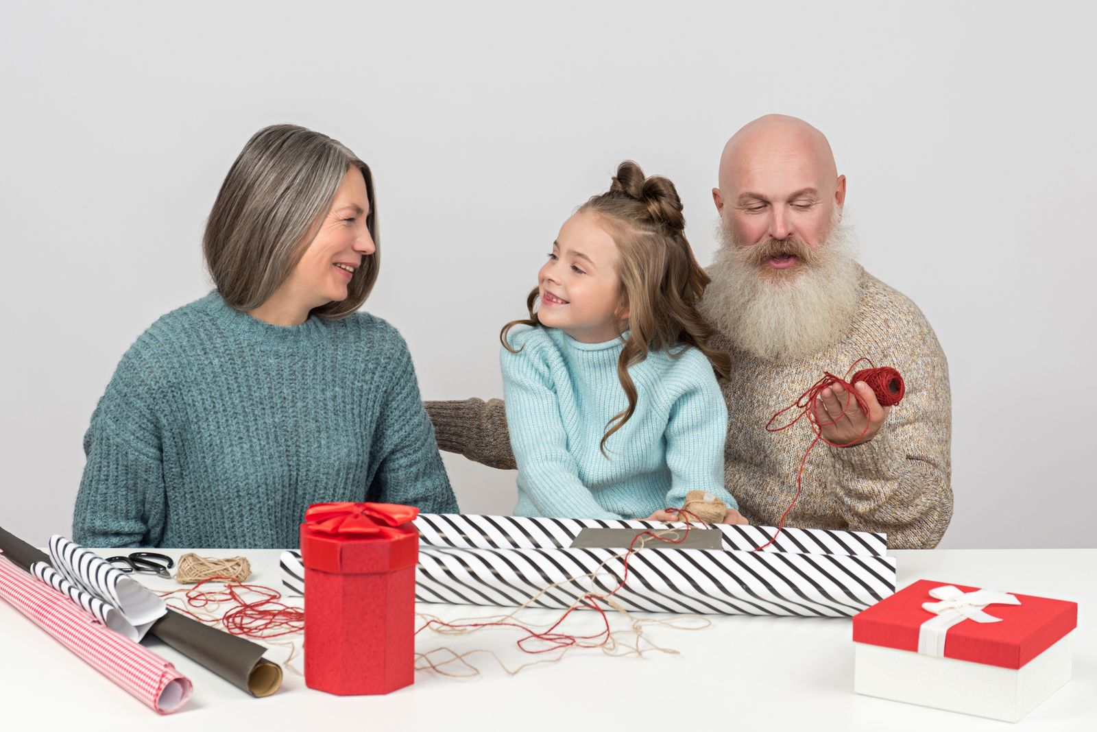 Happily Ever After: a collection of illustrations, icons and photos for Parents’ Day: Wrapping presents with grandparents
